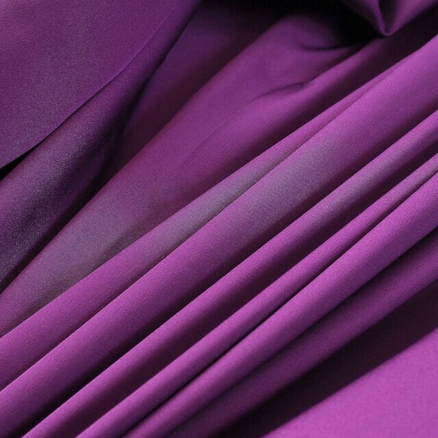 Stretch silk imitation satin in great purple | View: Stretch silk imitation satin in great purple